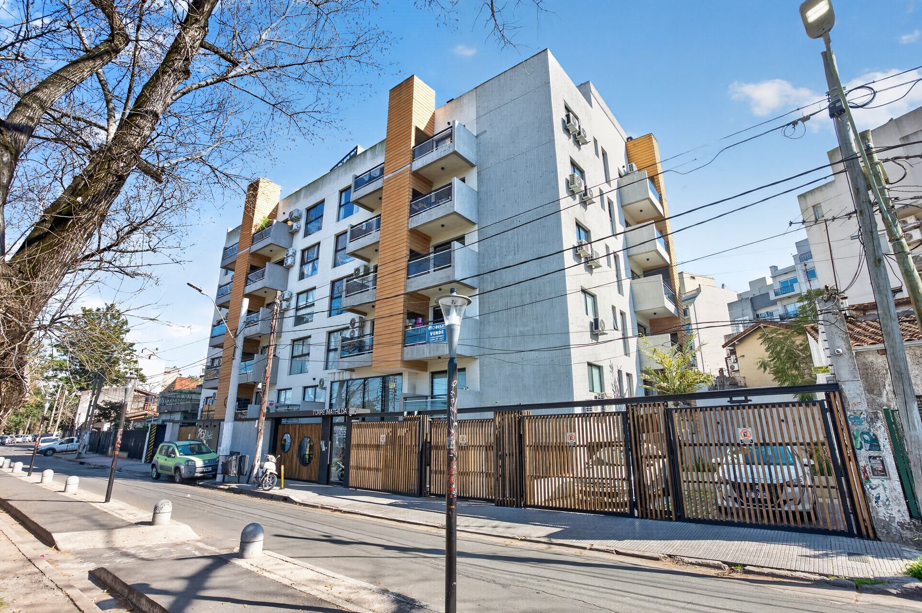 Torre Mathilda, Los Incas 2455, Castelar